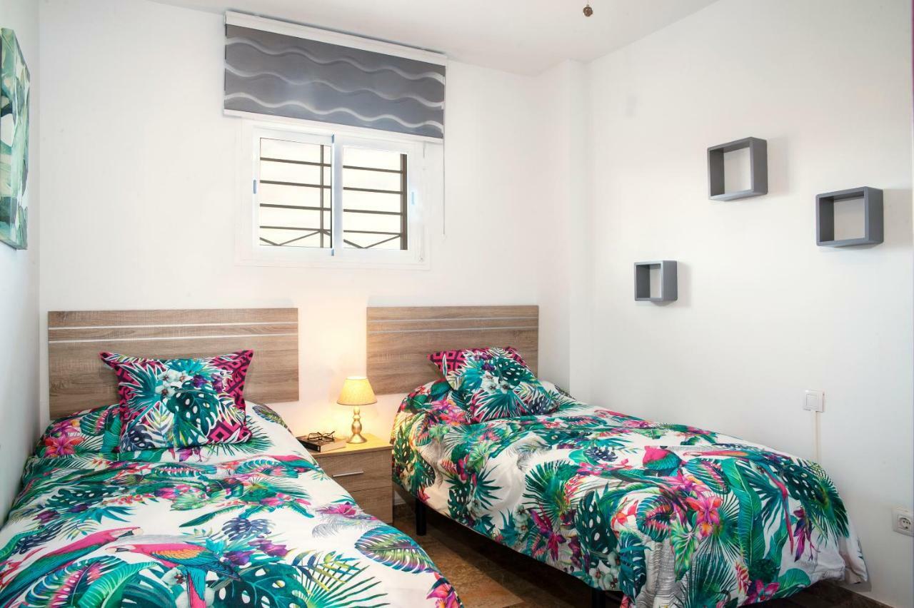 Urbanizacion Galera Sun Apartment Estepona Ngoại thất bức ảnh